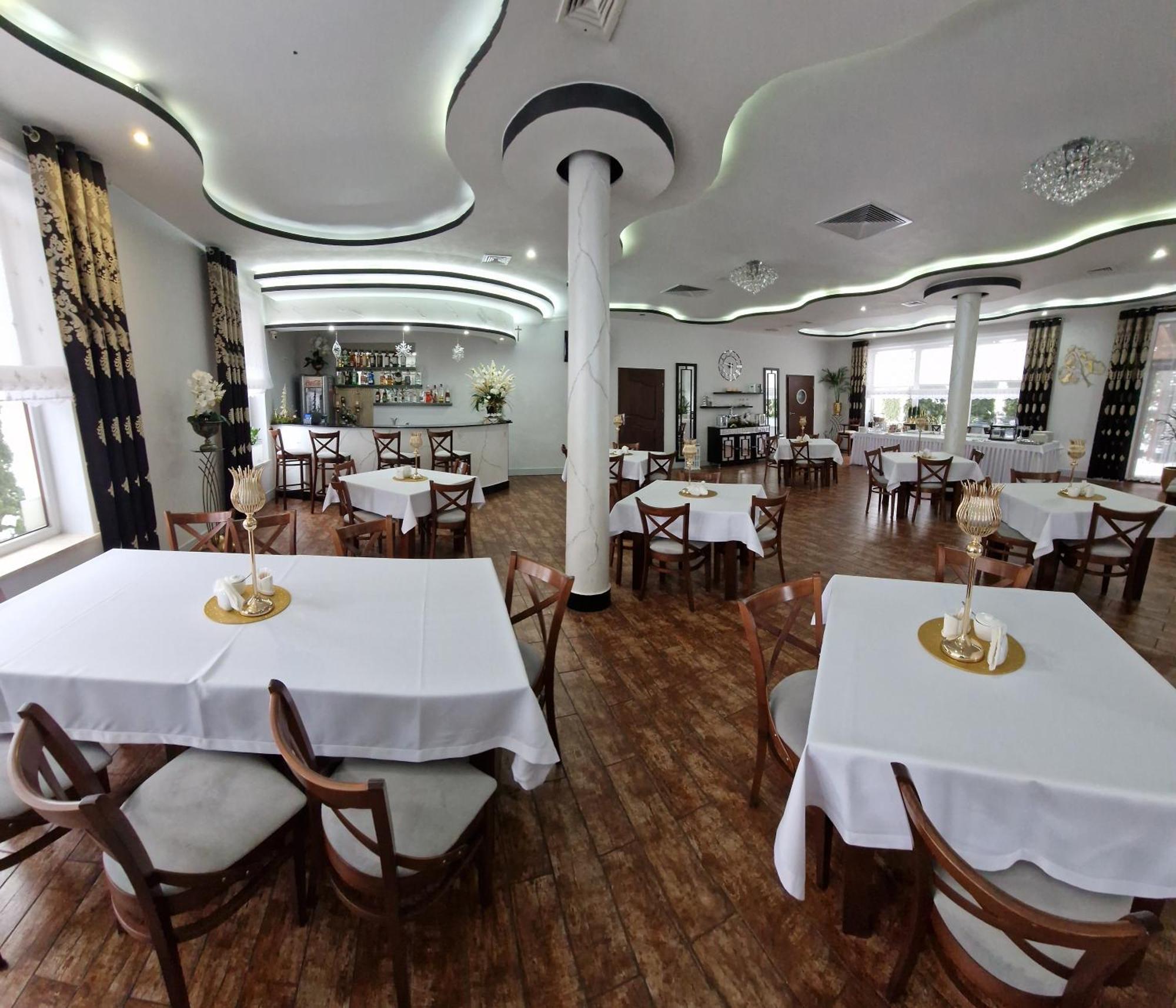 Cynamon Otel Nowy Sącz Dış mekan fotoğraf