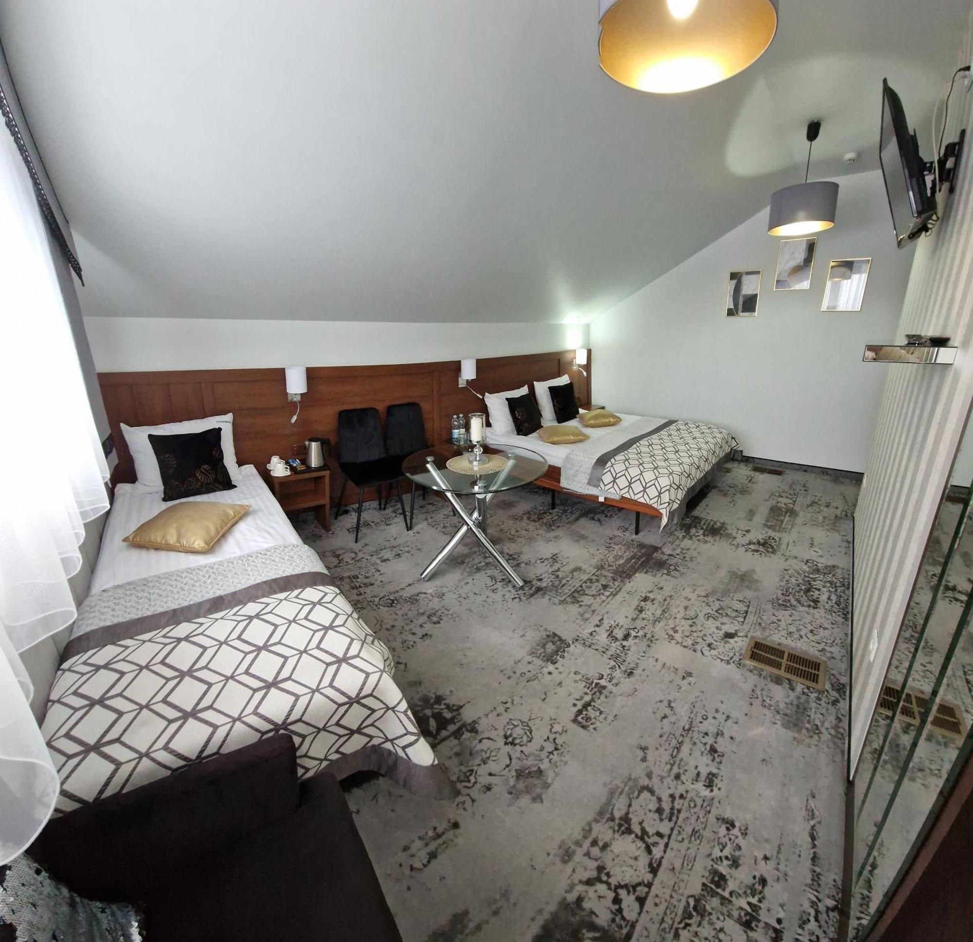 Cynamon Otel Nowy Sącz Dış mekan fotoğraf