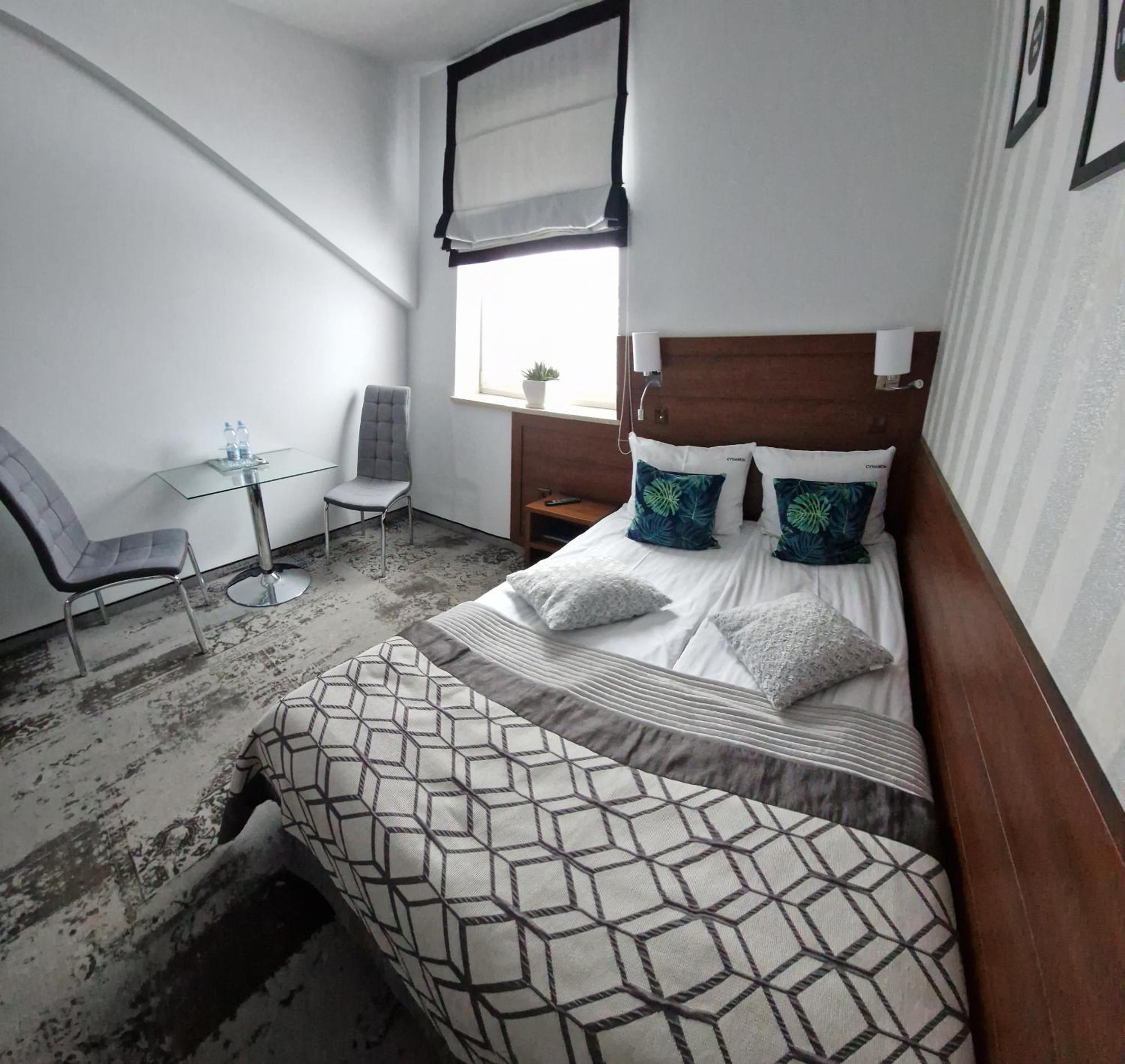 Cynamon Otel Nowy Sącz Dış mekan fotoğraf