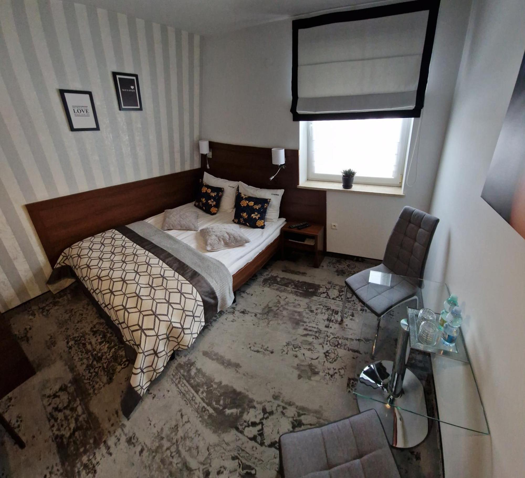 Cynamon Otel Nowy Sącz Dış mekan fotoğraf