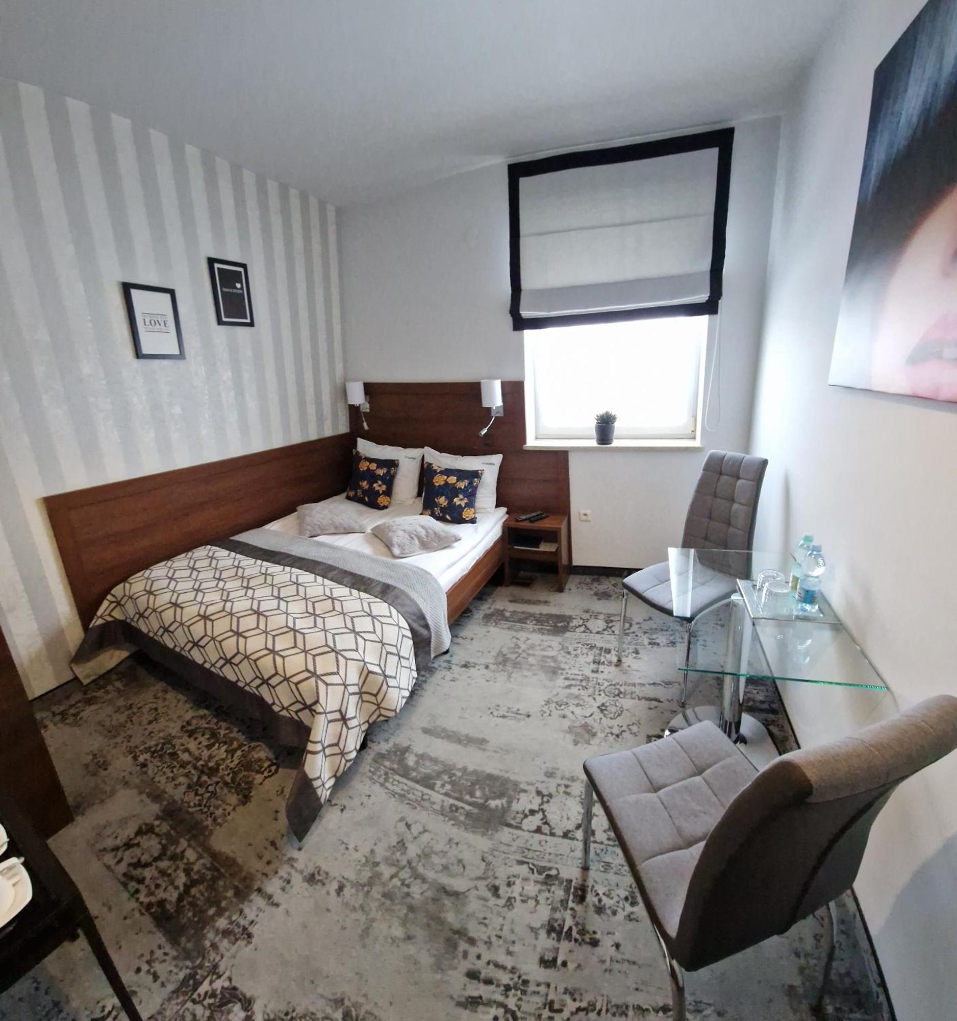 Cynamon Otel Nowy Sącz Dış mekan fotoğraf