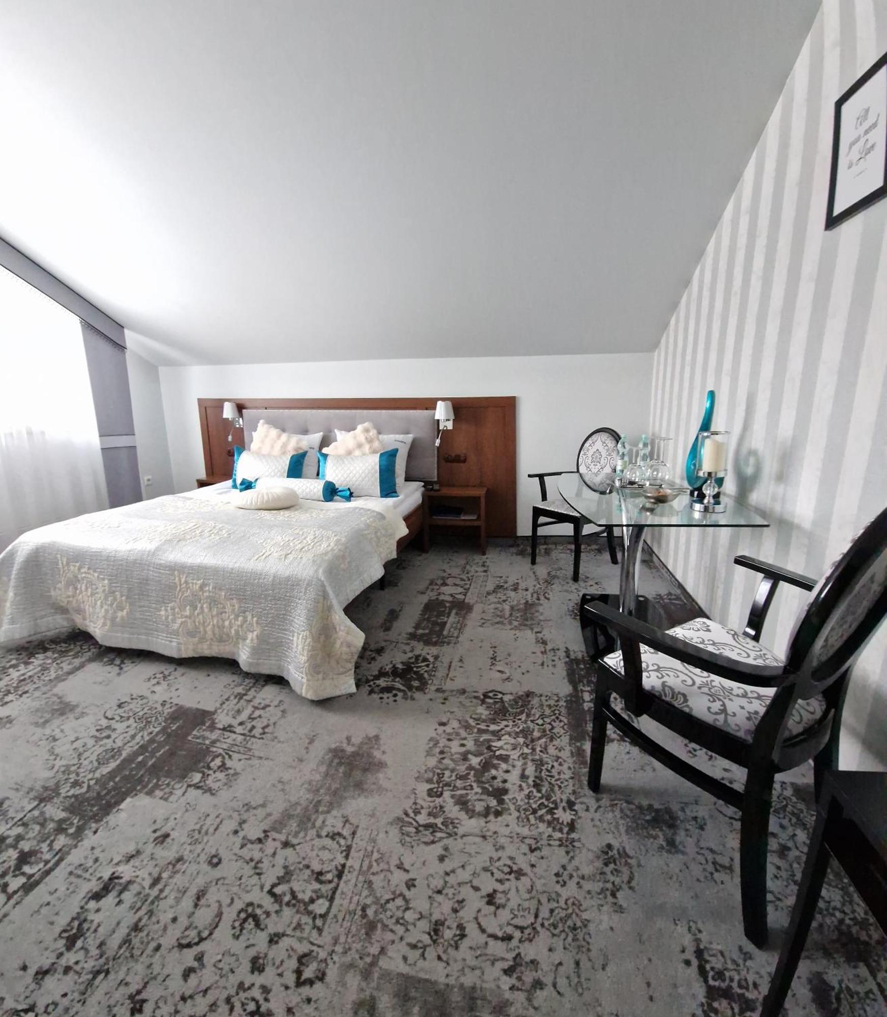 Cynamon Otel Nowy Sącz Dış mekan fotoğraf