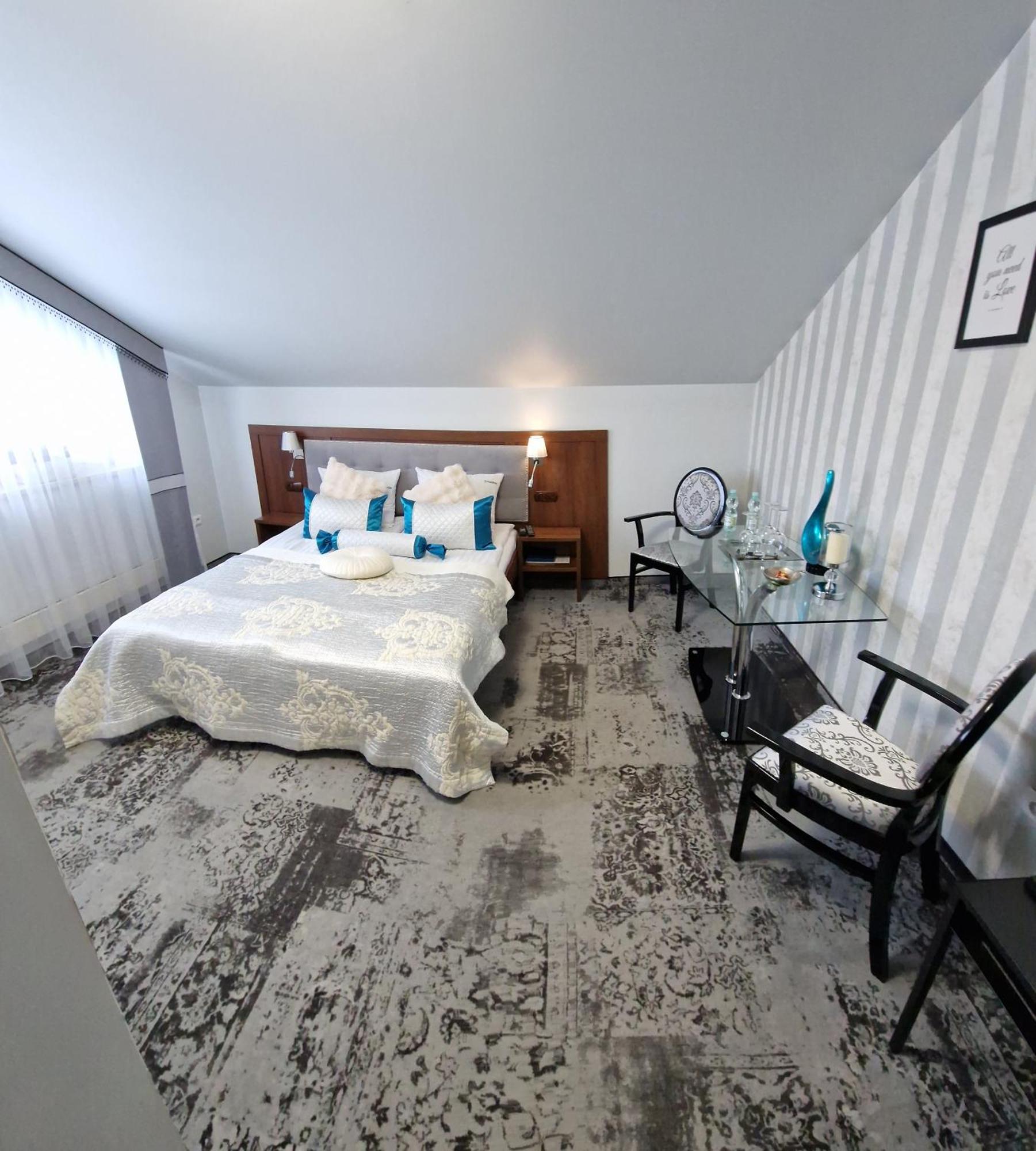 Cynamon Otel Nowy Sącz Dış mekan fotoğraf