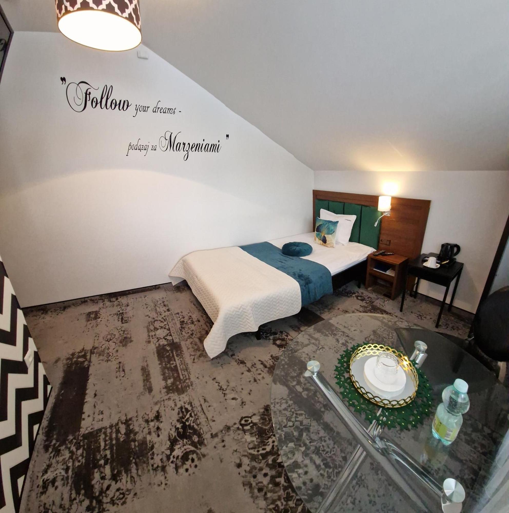 Cynamon Otel Nowy Sącz Dış mekan fotoğraf